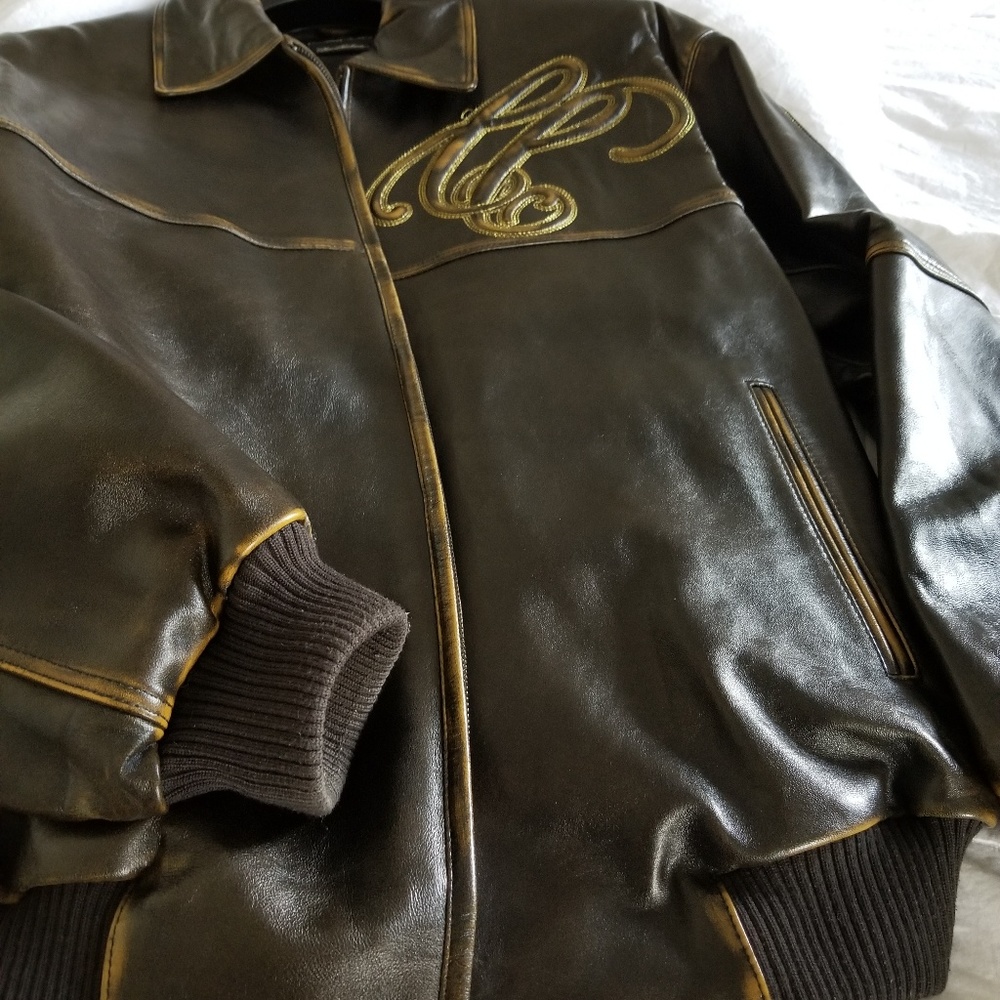 Authentic Pelle Pelle Bomber jacket with carry ba